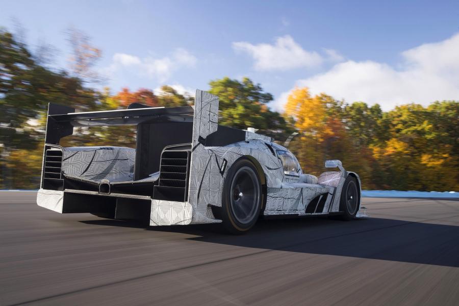  Cadillac DPi-V.R 2016 года  (фото 5 из 18)